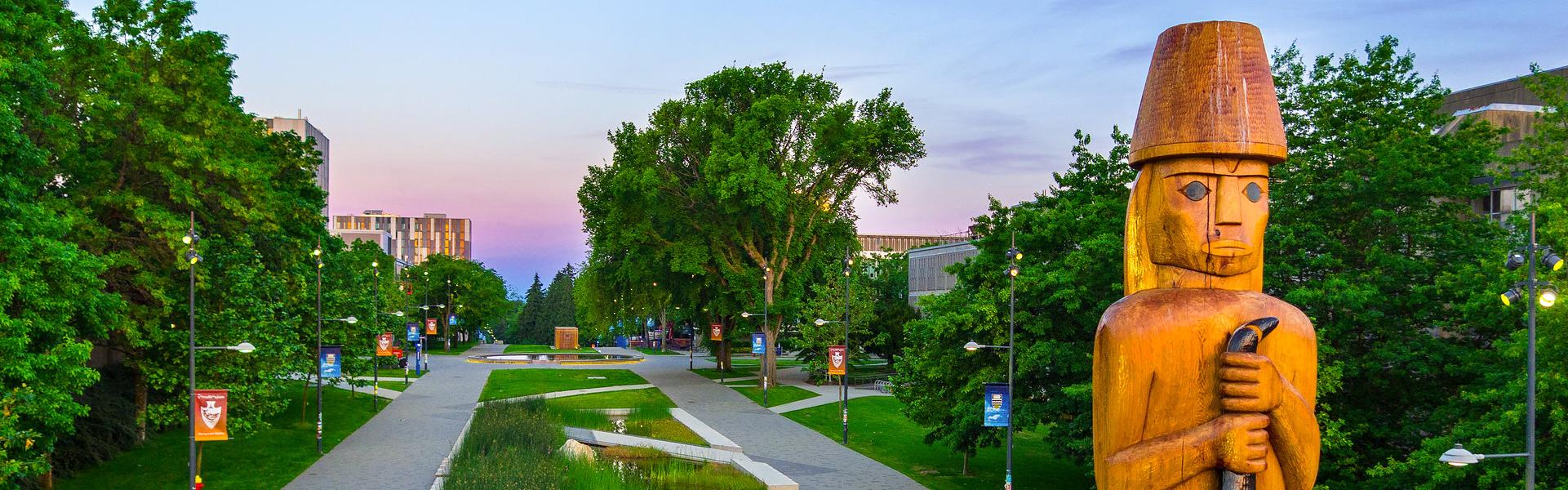 Photo of totem pole at UBC